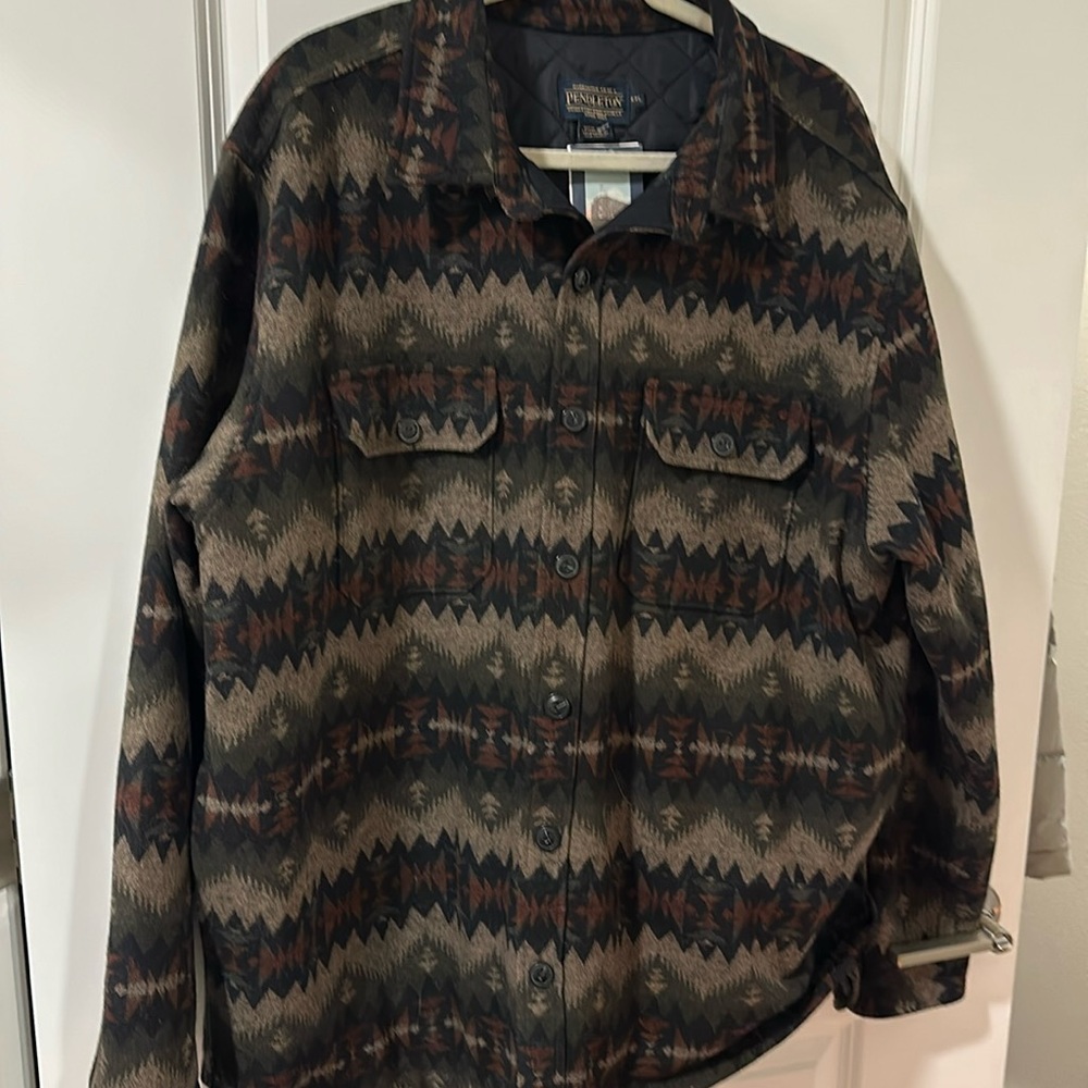NWT Pendleton long wool natural color coat. Side pockets. Size XXL.